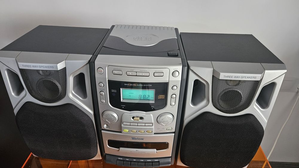 Combina Tevion,cu Aux+DVD