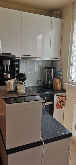 Отдава под наем апартамент