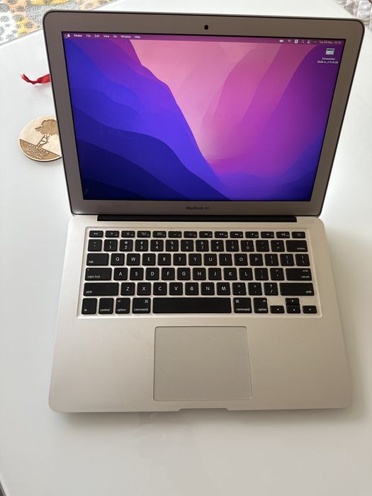 Mackbook Air 1466 8GB RAM 128 GB HDD