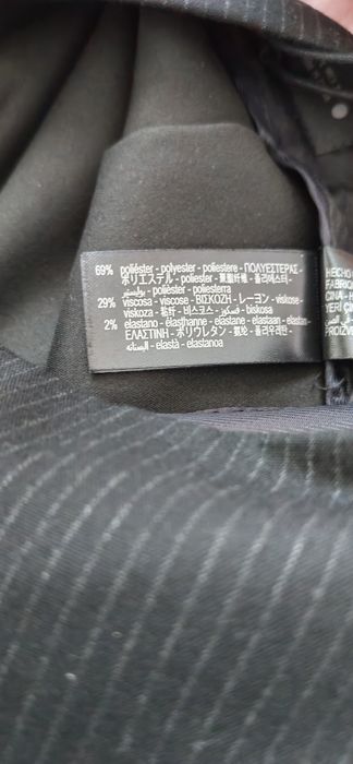 Pantaloni ZARA cu eticheta