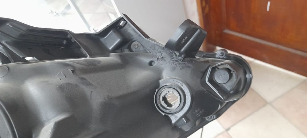 Продам фары тойота