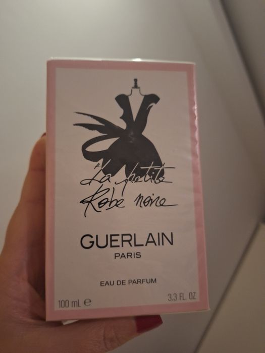Apa de parfum, Guerlain,  La petitie robe noir, 100 ml