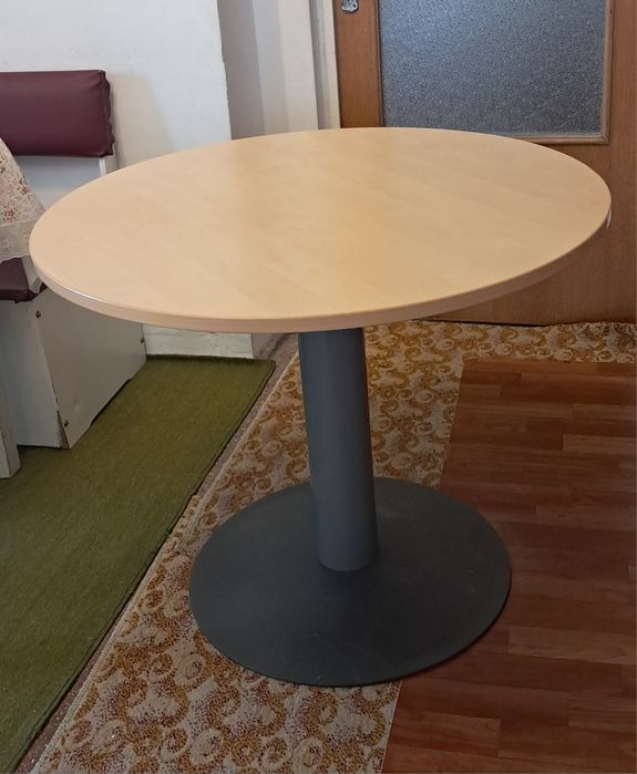 Masa rotunda foarte solida 90 cm