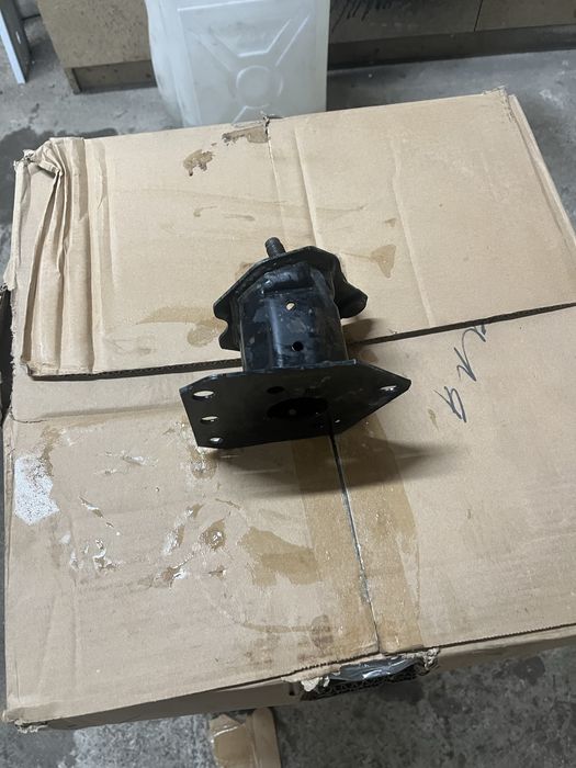 Кронштэйн крепления бампера