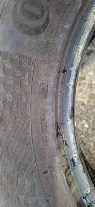 Continental ultra contact 235/60/18