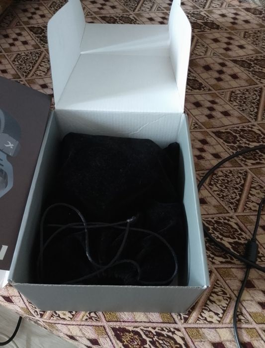 Продам игровые наушники