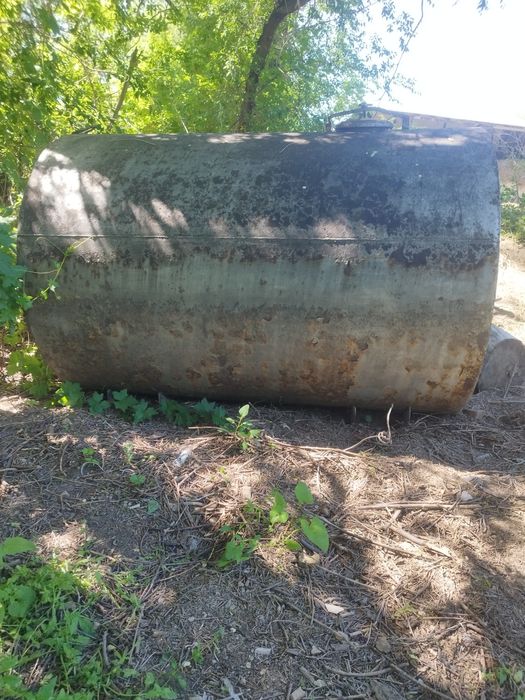 Продам бочку 140 см х 200 см