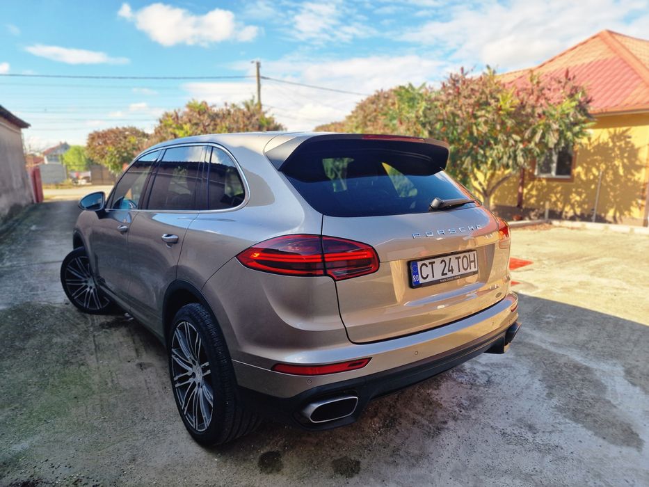 Porsche Cayenne Facelift 2015 - 3.0 Diesel - 262 CP -Full Option