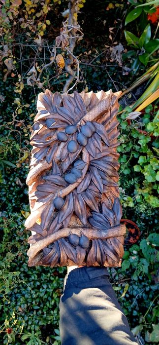 Пано маслинови клончета ръчна дърворезба - орех