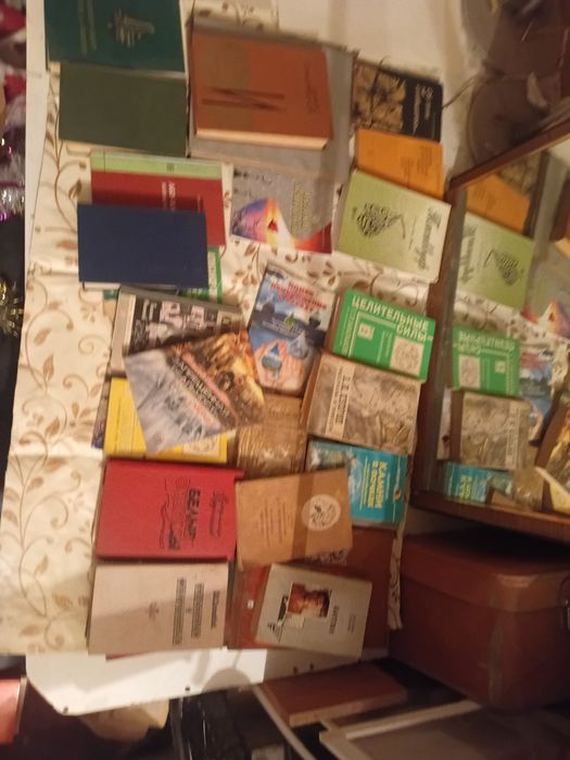 Продаю старинные книги