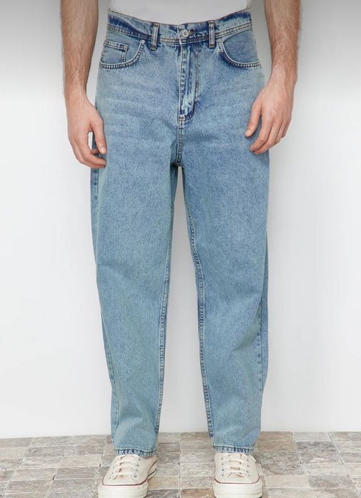 Мъжки дънки, размер 34 /цвят светло син.