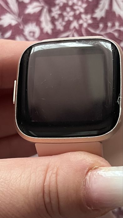 Ceas Fitbit versa 2 rose gold