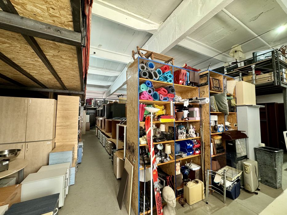 ShowRoom cu Mobilier pentru Casă și Birou; Depozit Mobilă Second Hand