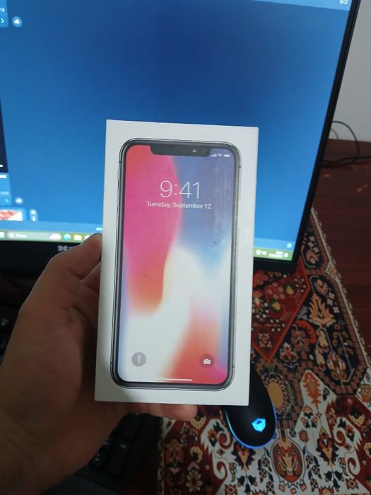 Iphone X 256gb srochna 750 sotiladi