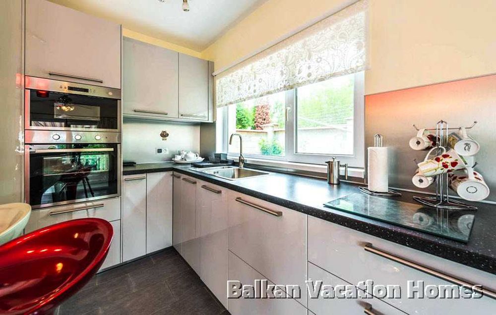 Продава се Къща в к.к. Албена - 185 кв.м за 1346 €/кв.м - Снимка #5