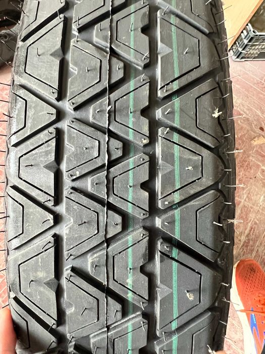 Резервна гума комплект BMW X6 18 цола (нов) + постелка за багажник