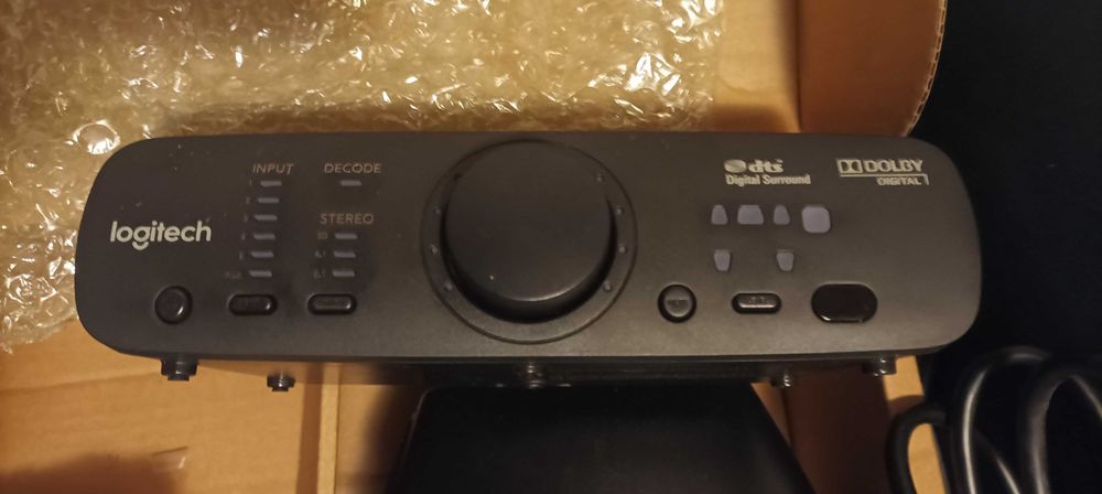 Sistem audio Longitech z 906