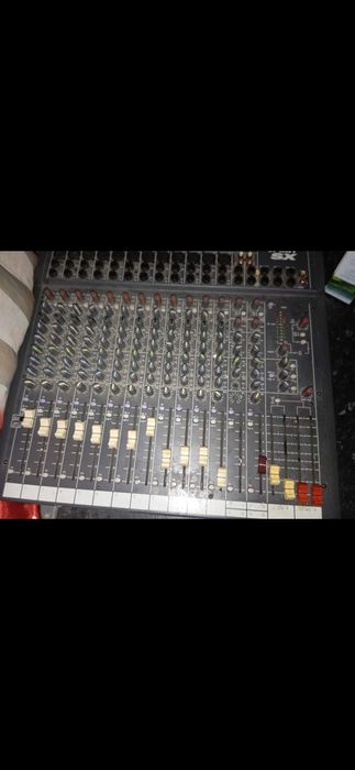 De vinzare tot ce sa vede la 1500lei