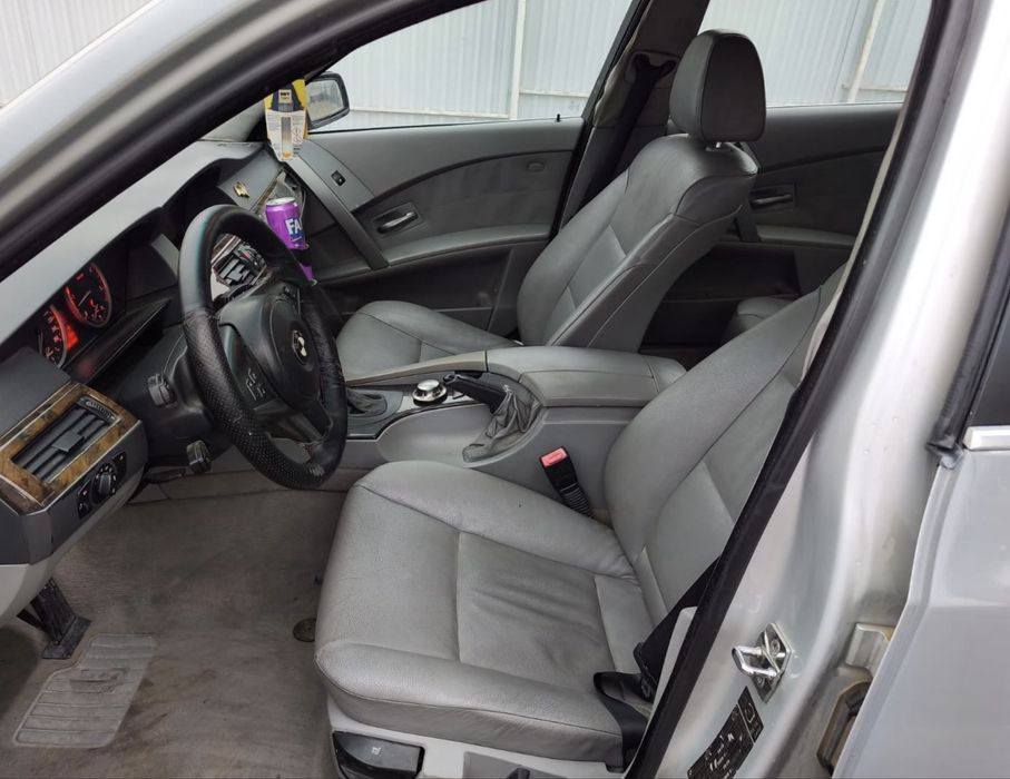 Dezmembrez BMW 530d M Pack ,volan stanga E60 3.0d 218cp,evacuare dubla