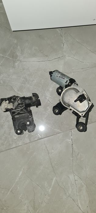 Продам запчасти на audi q7