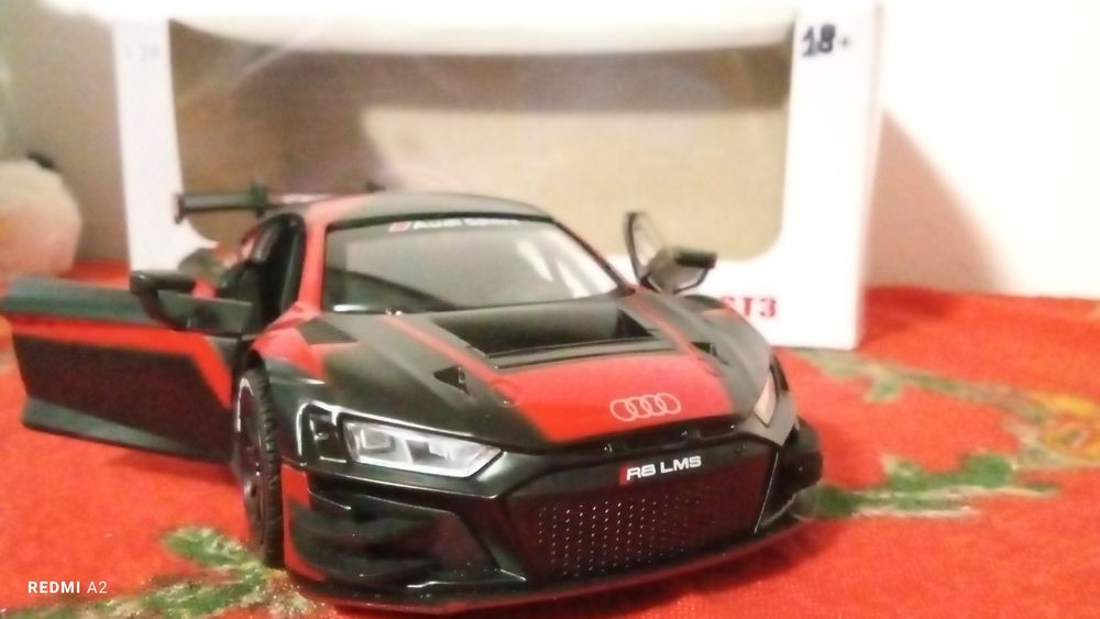 Vând machetă auto!