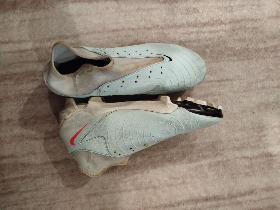 Футболни бутонки Nike