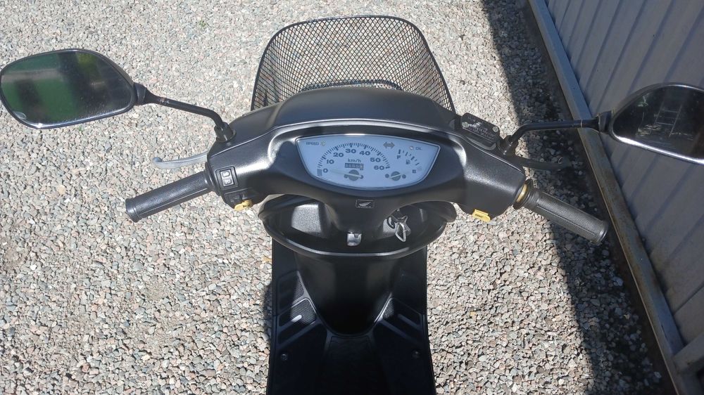 Honda Dio AF-35.