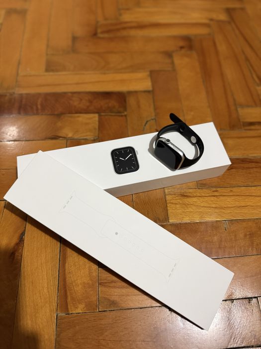 Apple watch series 5