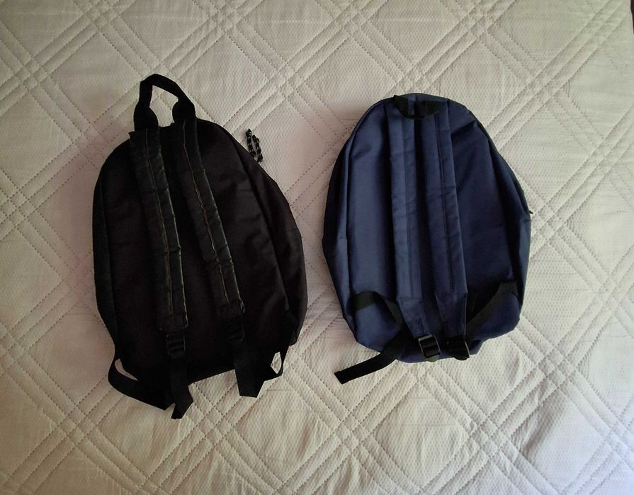 Платнен туристически сак и 2 броя раници за пътуване