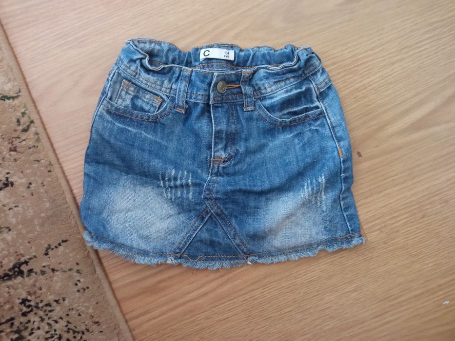 Дрешки за момиче