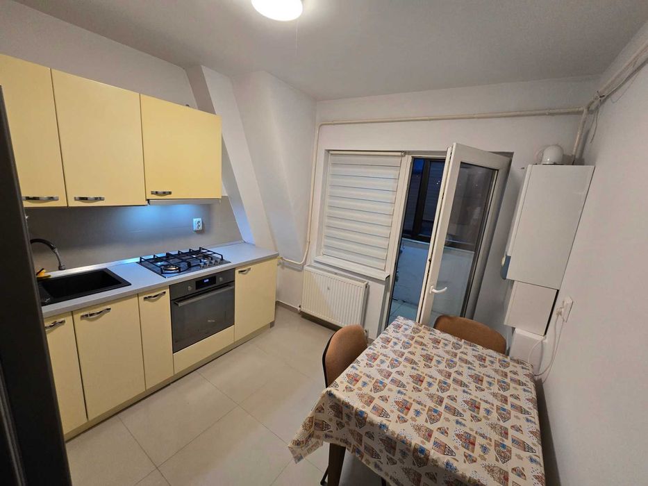 Inchiriere apartament 3 camere. Proprietar