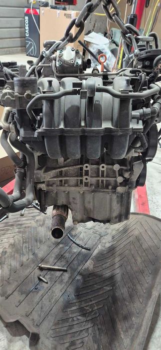 Двигател VW Golf V 1.6 BAG