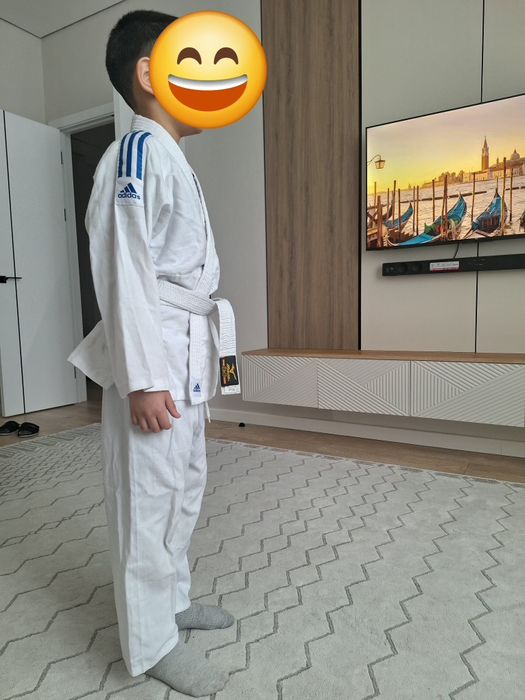 Продам кимоно для каратэ