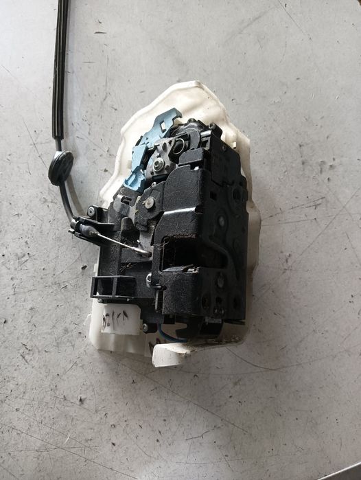 Broasca Usa Dreapta Fata Volkswagen Touran (5T1) [ 2015 - > ]