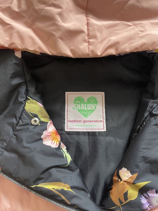 Курточка на весну на девочку