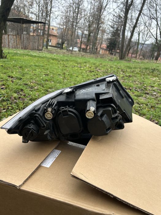 Ляв фар за BMW e90/91