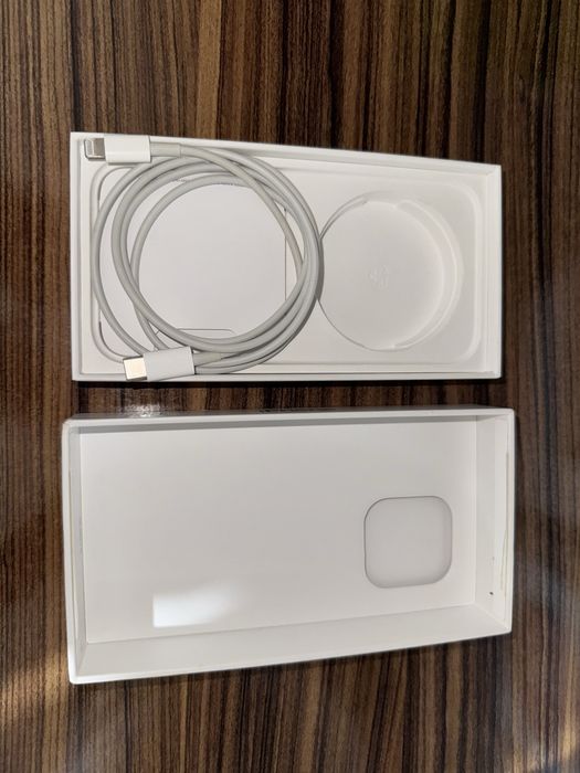 Коробка от айфона 14pro упаковка