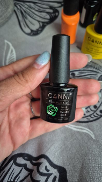 Топ Лакове различни цветове