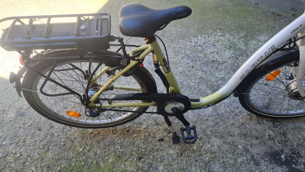 Vând bicicleta electrică