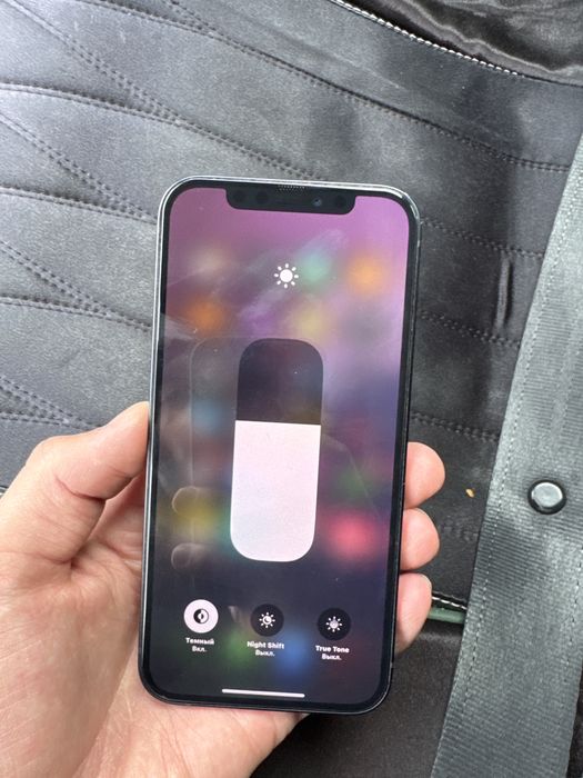 Iphone 12 емкость 82