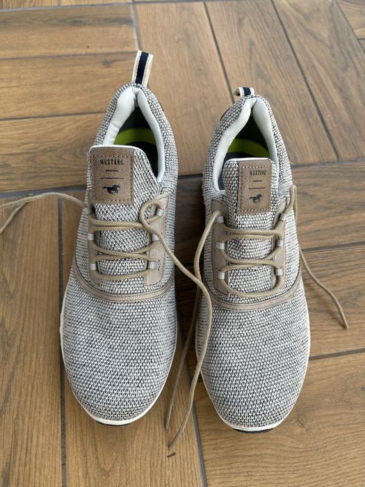 Обувки Mustang Бежов