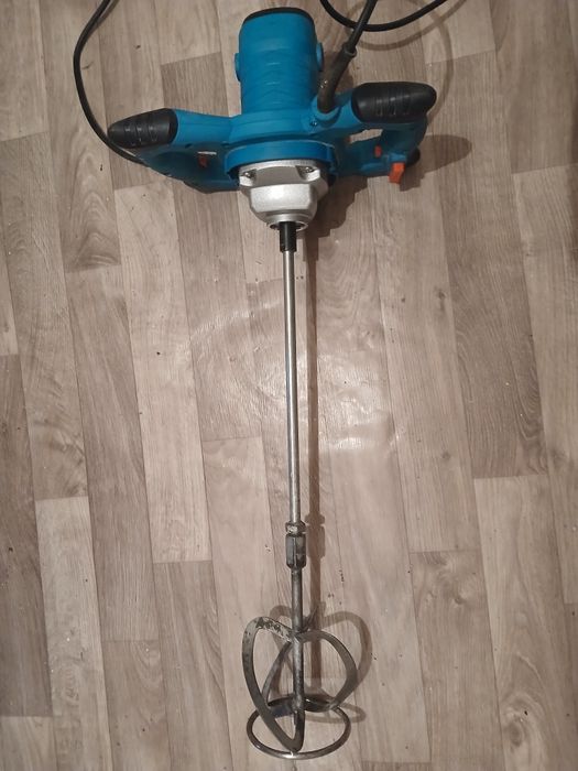 Миксер ручной 15000