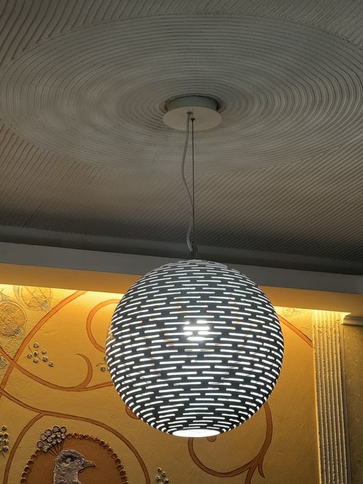 Продам стильные люстры