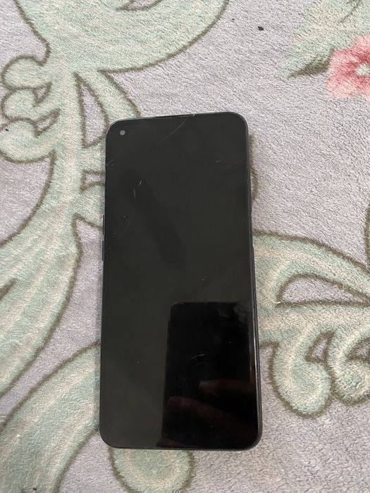 Смартфон Oppo A54.