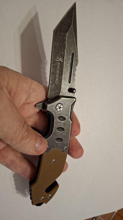 Briceag / Cuțit pliabil drumeție, pescuit, vânătoare, modele diverse