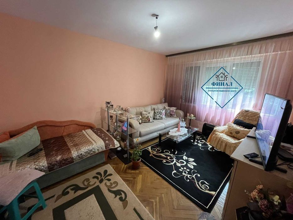 Продава се Двустаен апартамент в Шумен, Тракия - 56 кв.м за 1750 €/кв.м - Снимка #7