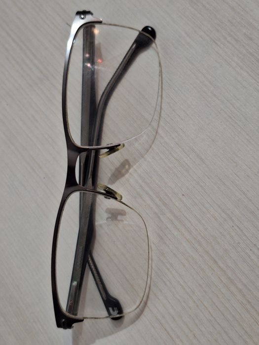 Rame ochelari vedere carrera