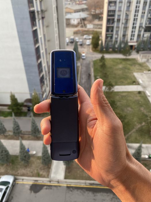 Motorolla k1 yangi naushnik zarachiklar bor