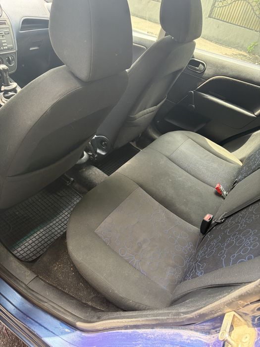 vand ford fiesta