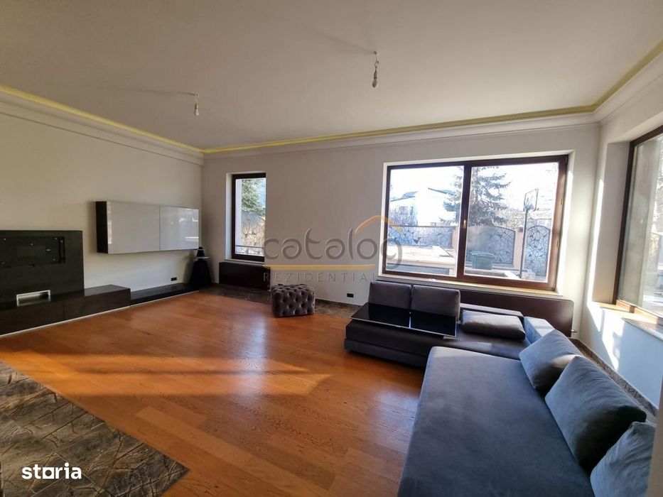 Casa de inchiriat in zona Casa Presei - Poligrafiei